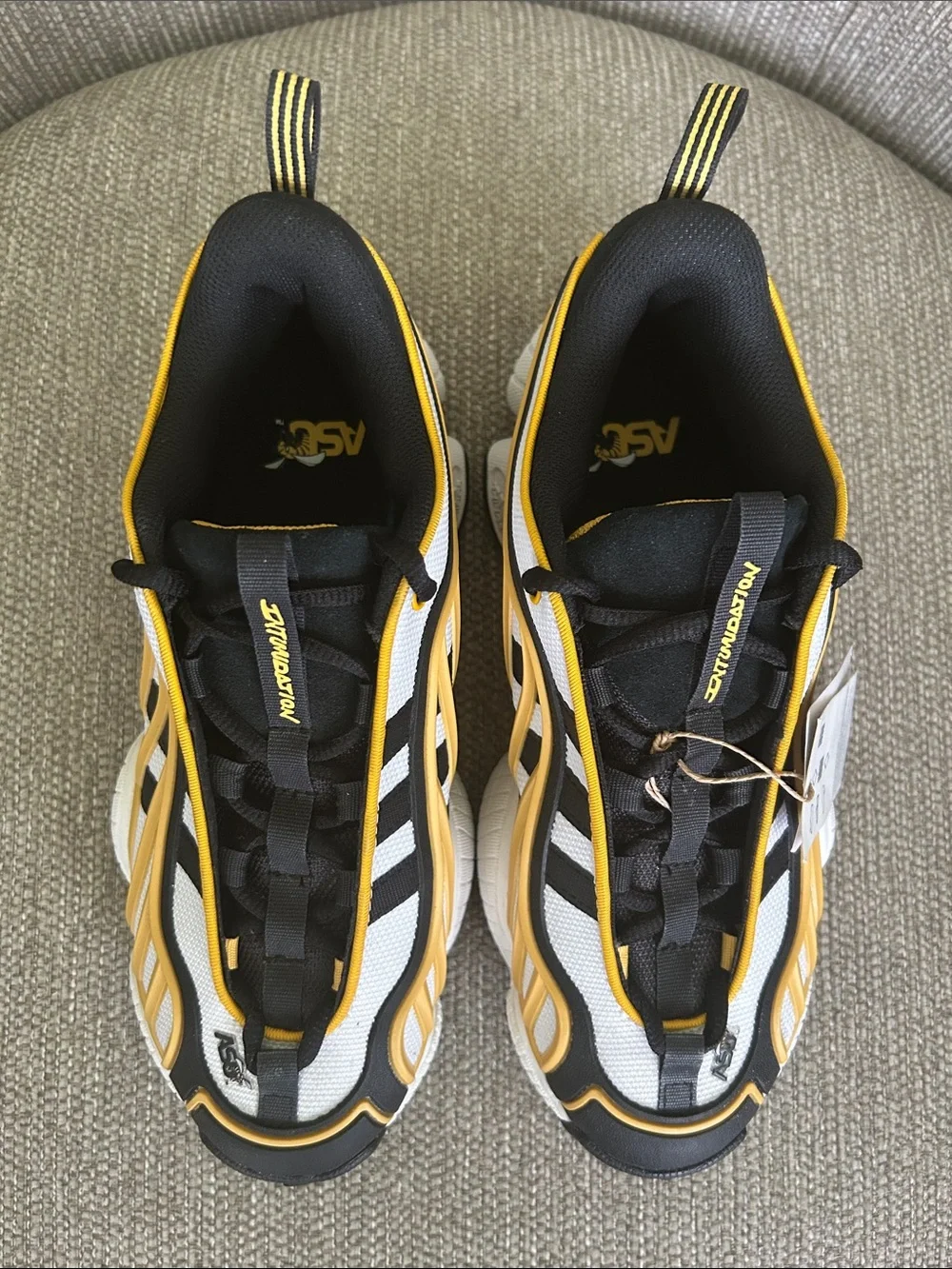 Adidas Intimidation Low Sneakers